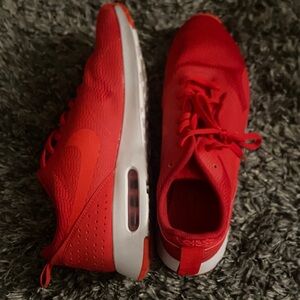 EUC Men’s Nike Athletic Shoes